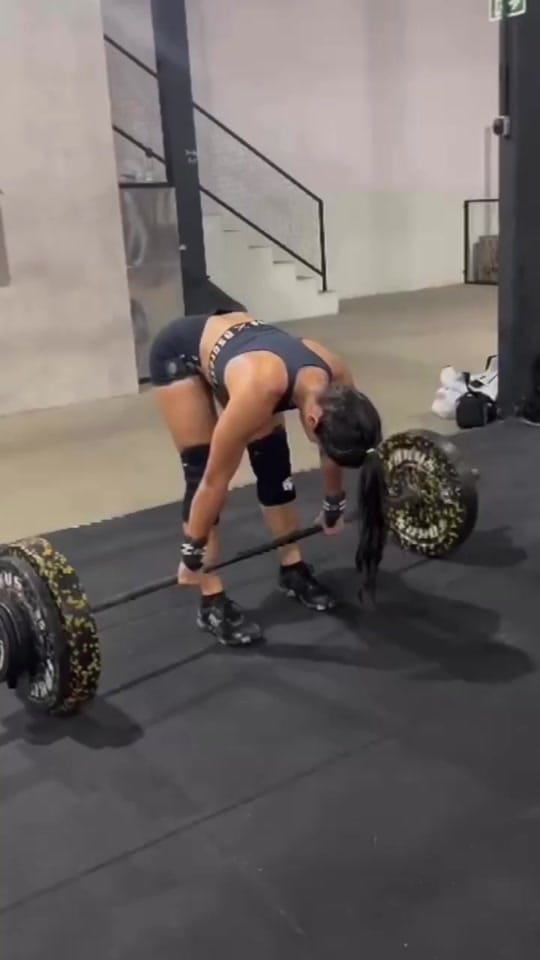 Post 10 by Elen Feitosa | CROSSFIT on TikTok (video)