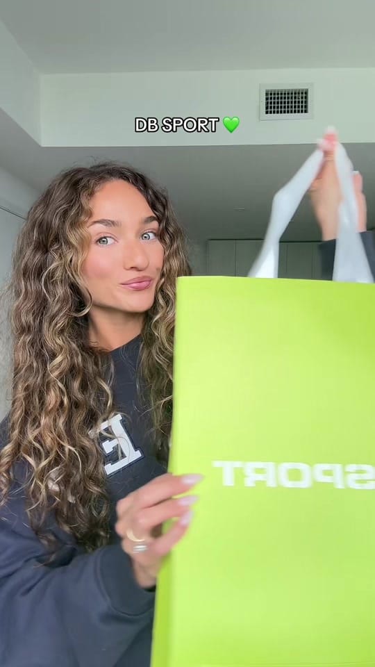 Post 2 by Sarah Chavez on TikTok (video)