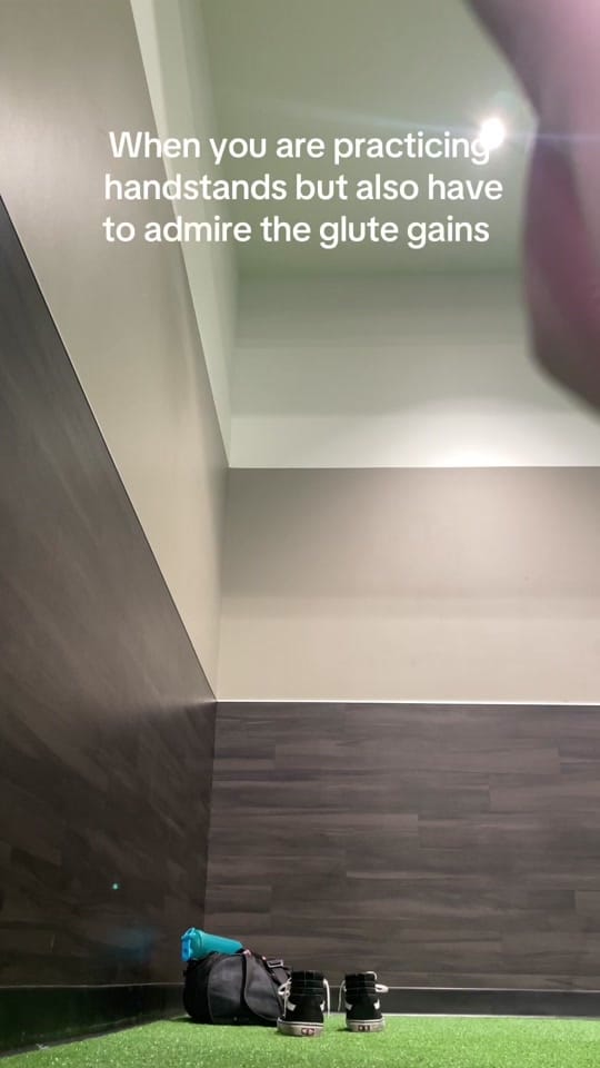 Post 5 by lilythemexhub on TikTok (video)