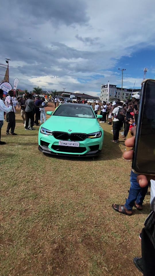 Post 4 by Lewis hamilton kim on TikTok (video)