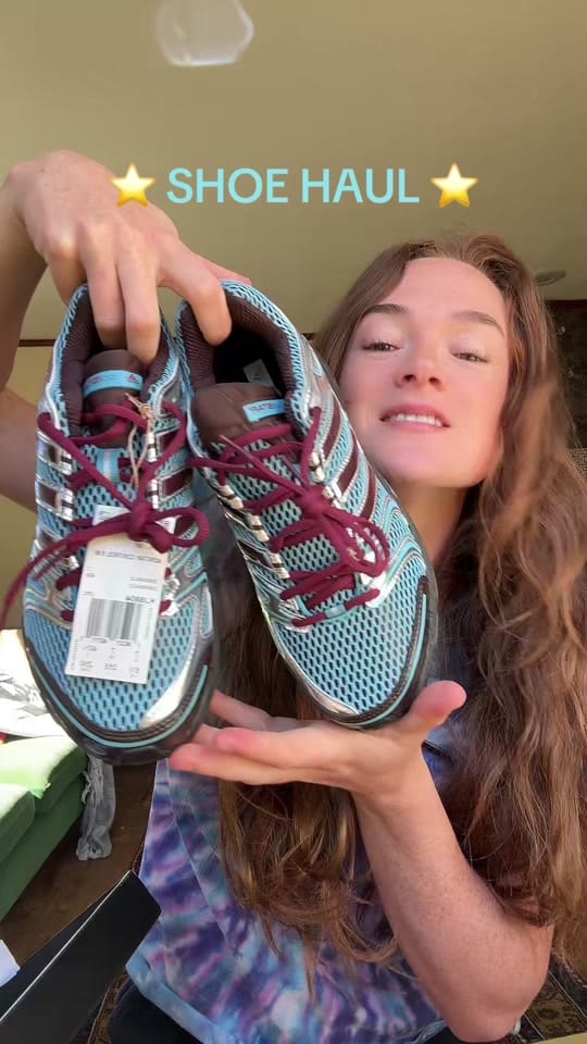 Post 2 by Karina Grace on TikTok (video)