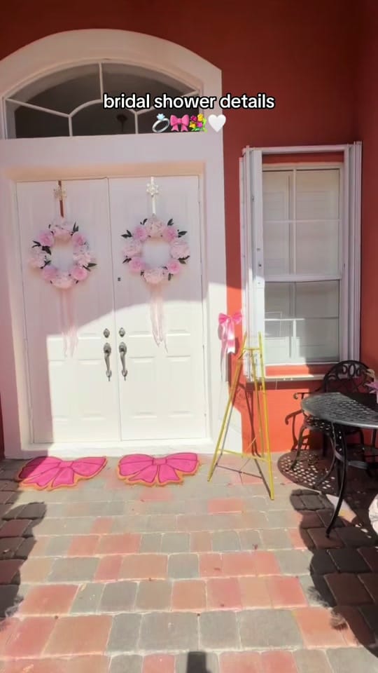 Post 2 by Zaira - UGC Creator on TikTok (video)