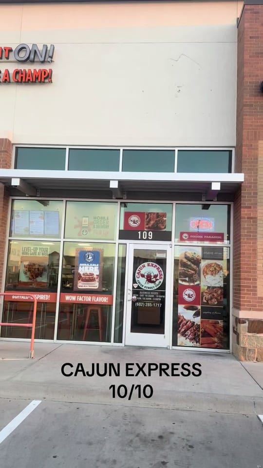 Post 3 by ItsTheRobinsons on TikTok (video)
