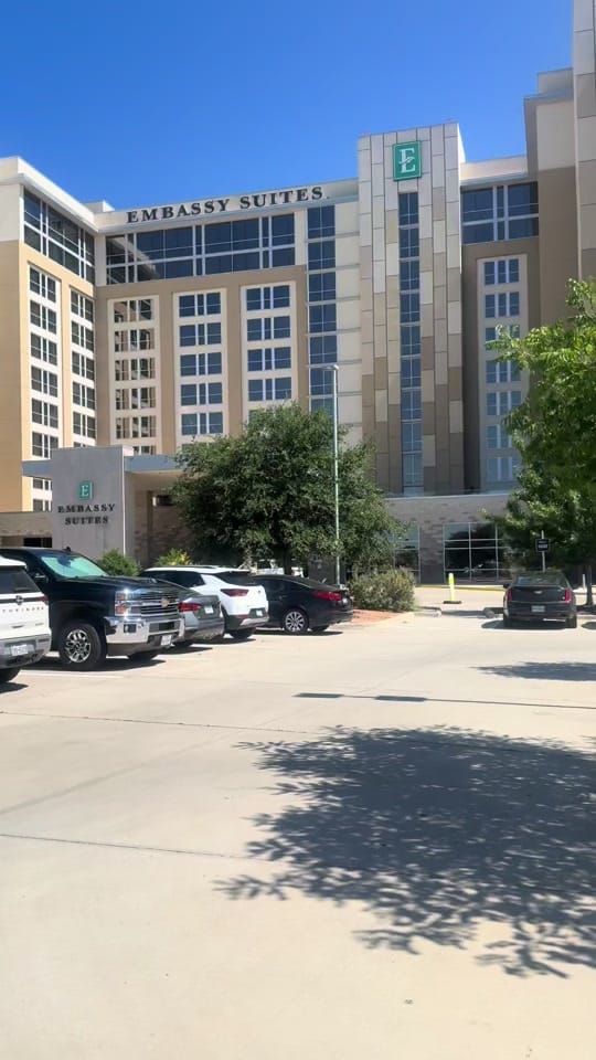 Post 8 by ItsTheRobinsons on TikTok (video)