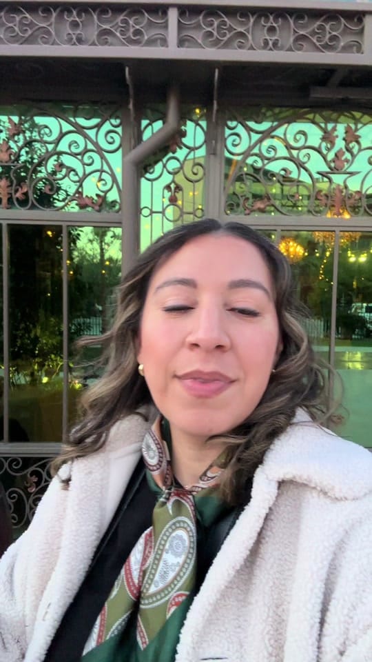 Post 4 by Jenny Lily Photography on TikTok (video)