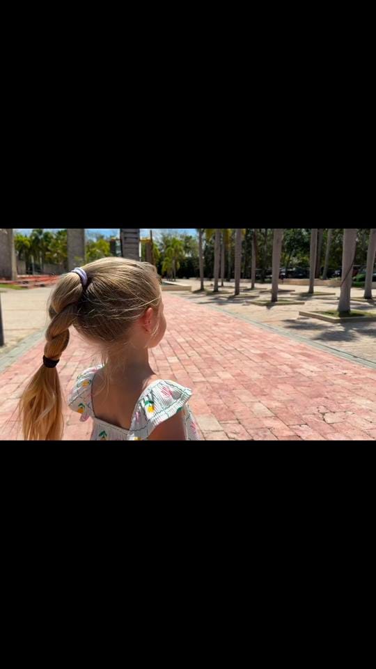 Post 6 by Ale Munoz / motherhood on TikTok (video)