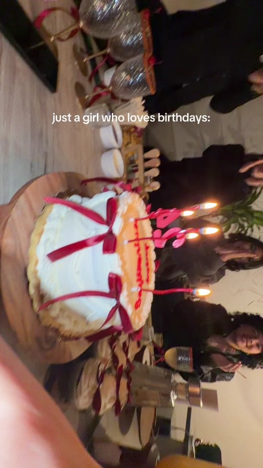 Post 1 by Gabriela Amaya on TikTok (video)