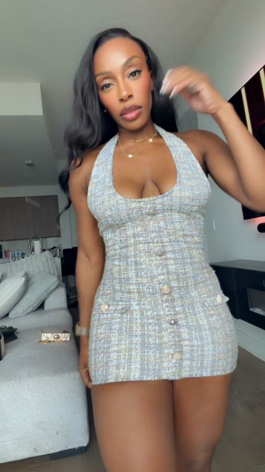 Post 1 by Ayana Curves | Content Creator on TikTok (video)