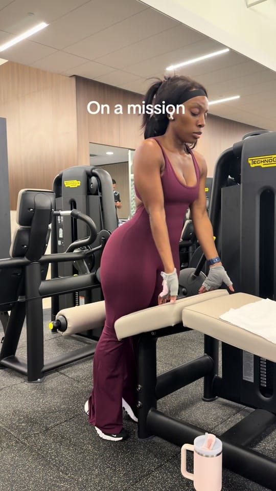 Post 3 by Ayana Curves | Content Creator on TikTok (video)