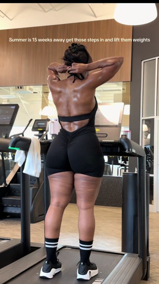 Post 4 by Ayana Curves | Content Creator on TikTok (video)