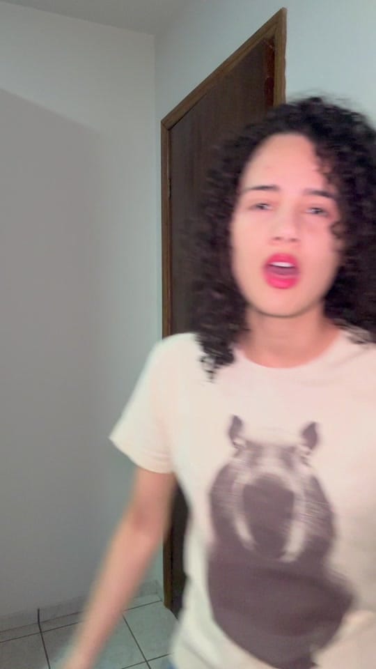 Post 7 by Ana Claudia on TikTok (video)