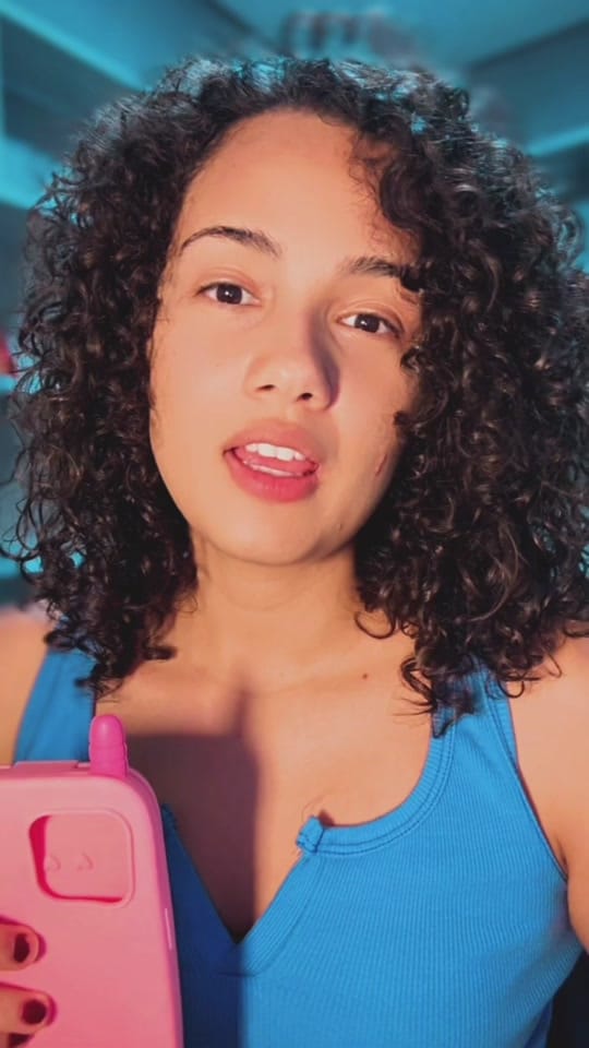 Post 2 by Ana Claudia on TikTok (video)