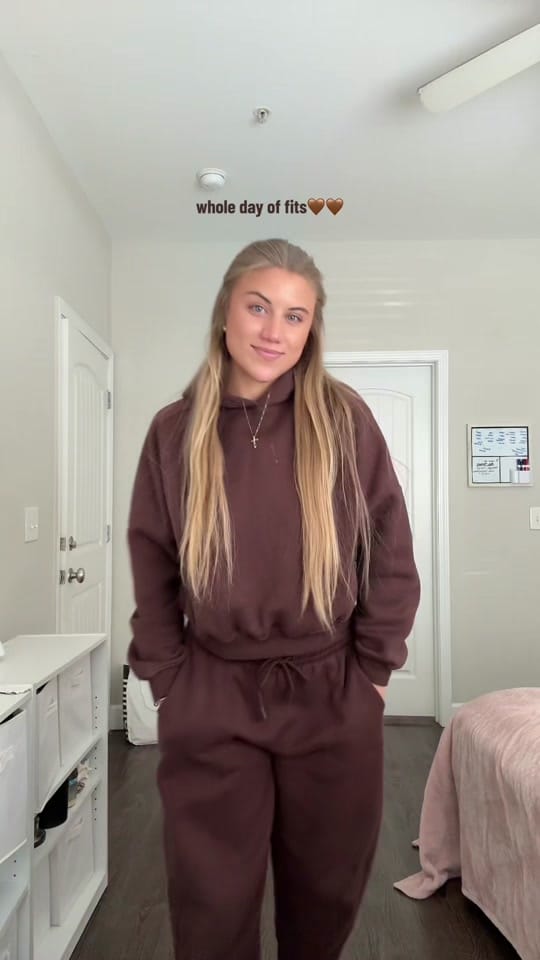 Post 6 by Jaelyn Spears on TikTok (video)