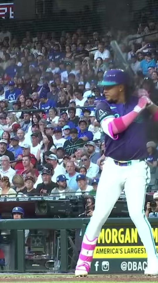 Post 2 by Antonelli Baseball on TikTok (video)