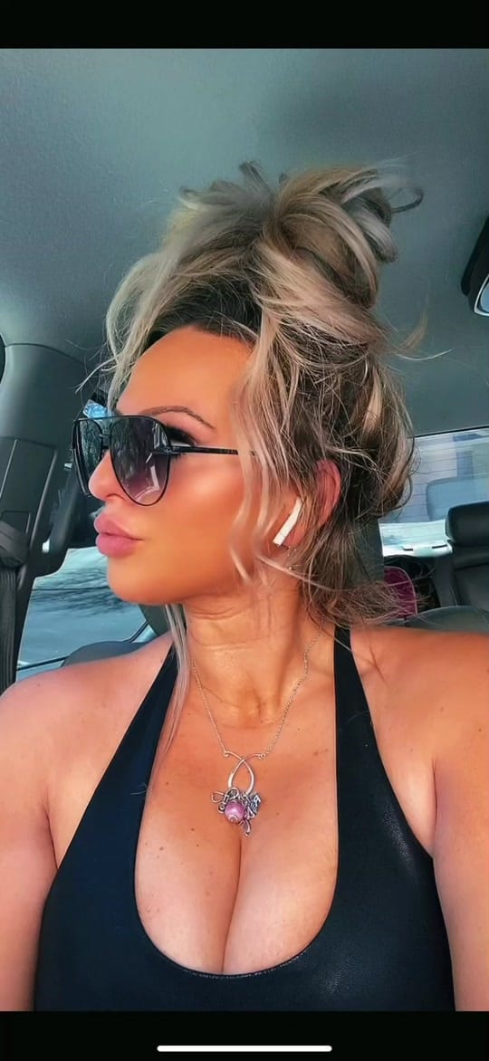 Post 9 by 𝔅𝔢𝔞𝔲𝔱𝔦𝔣𝔲𝔩𝔅𝔞𝔡𝔡𝔦𝔢 on TikTok (video)