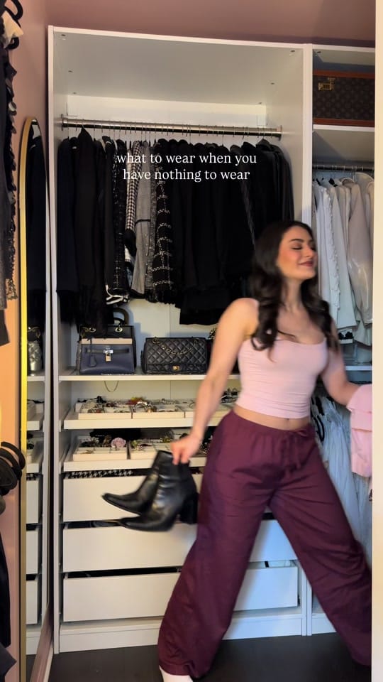 Post 6 by Savina Valentine on TikTok (video)