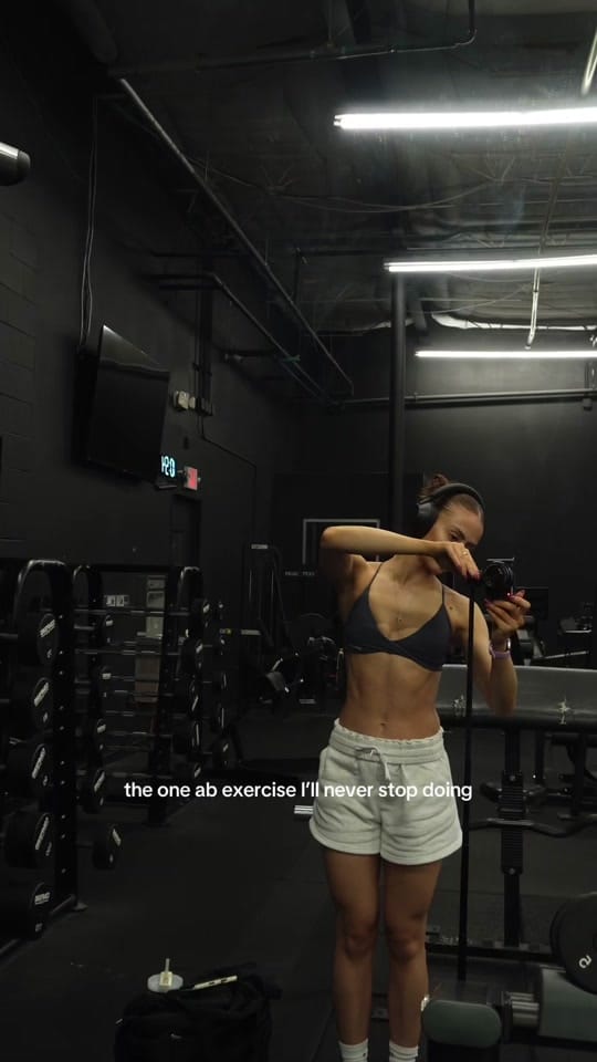 Post 3 by Veronika on TikTok (video)