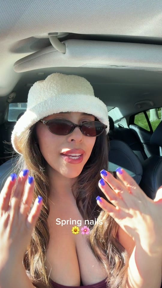 Post 7 by lizzie.living on TikTok (video)