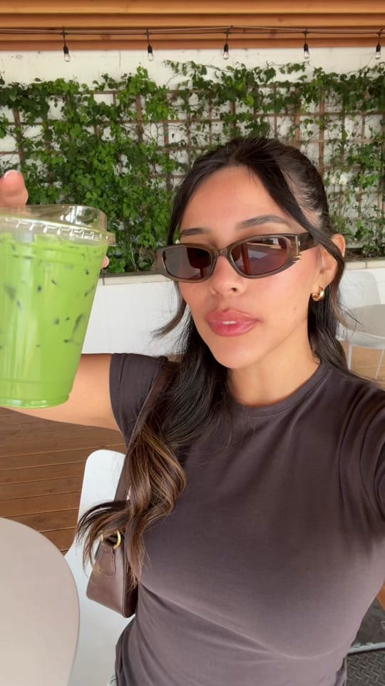 Post 3 by lizzie.living on TikTok (video)
