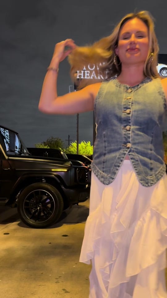 Post 4 by Ellie Whittington on TikTok (video)