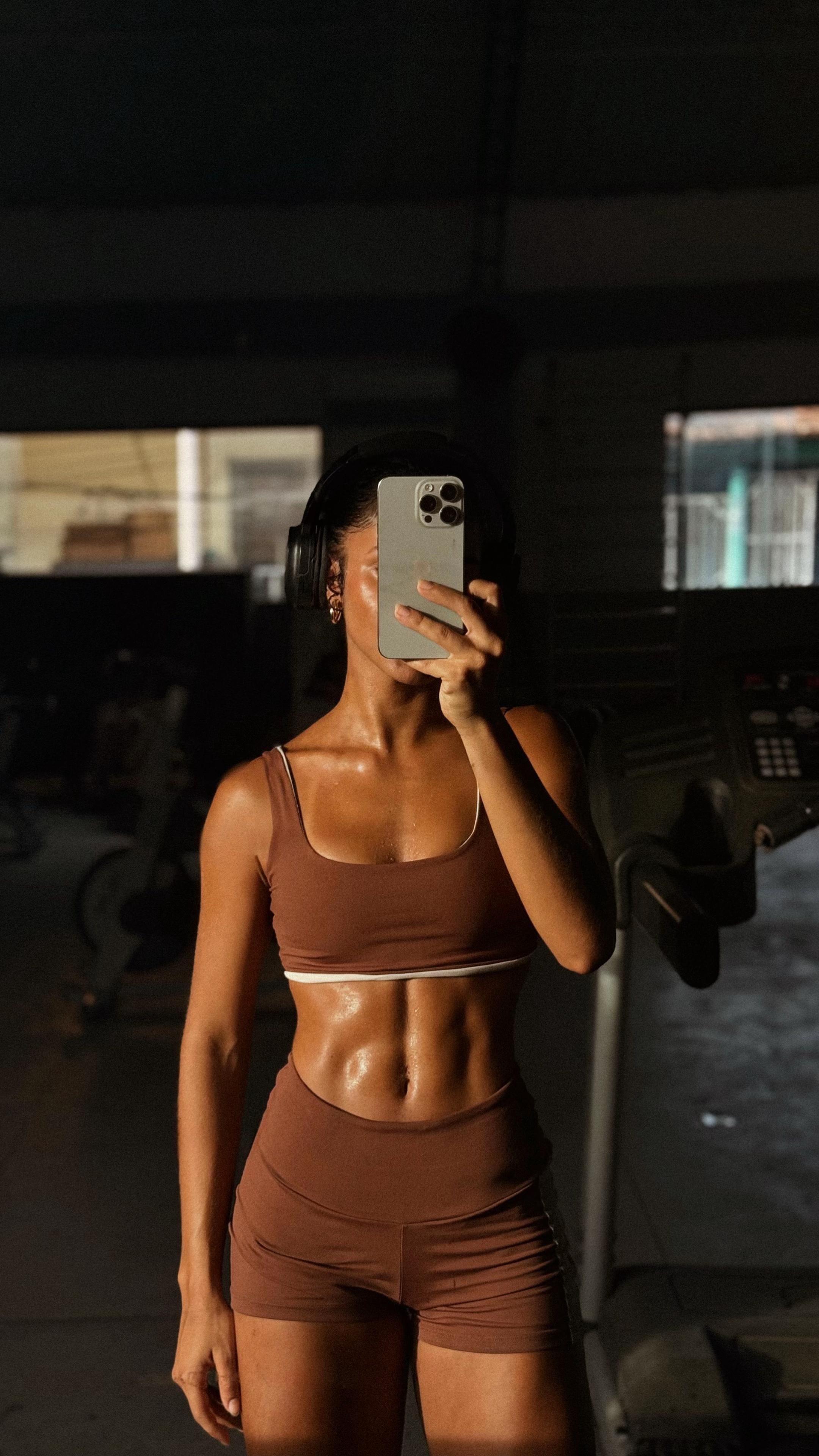 Post 8 by Bruna on TikTok (video)