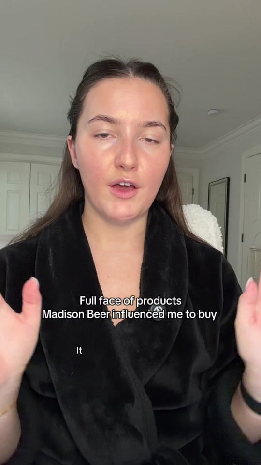 Post 7 by Domenika Coku on TikTok (video)