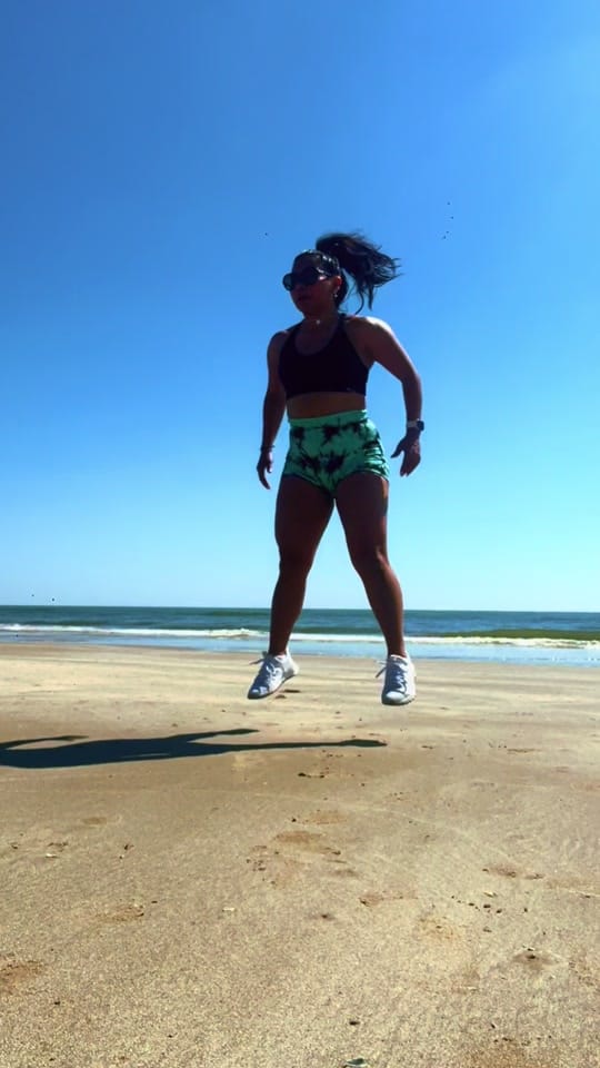 Post 9 by Laura on TikTok (video)