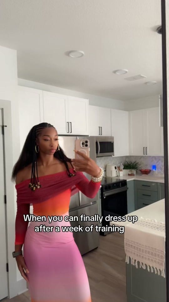 Post 3 by leahphillips__ on TikTok (video)