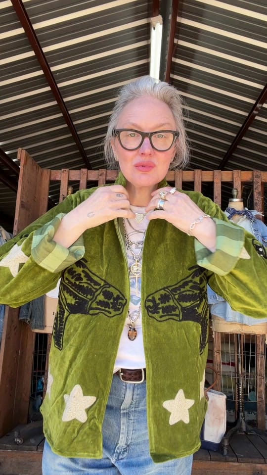 Post 8 by PeaceLove&Beck on TikTok (video)