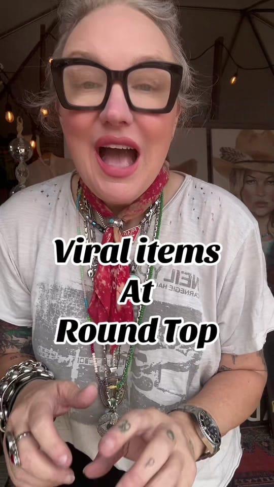 Post 10 by PeaceLove&Beck on TikTok (video)