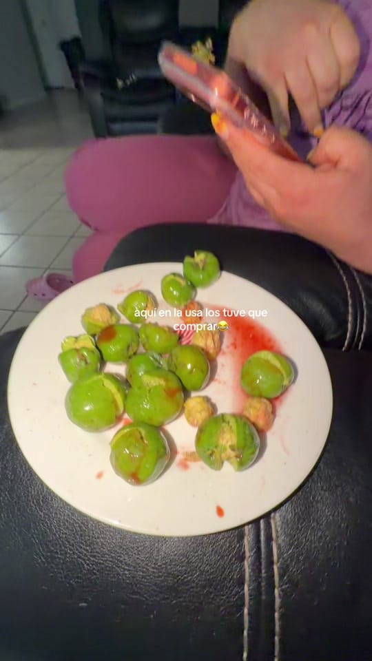 Post 2 by Natali Linares on TikTok (video)