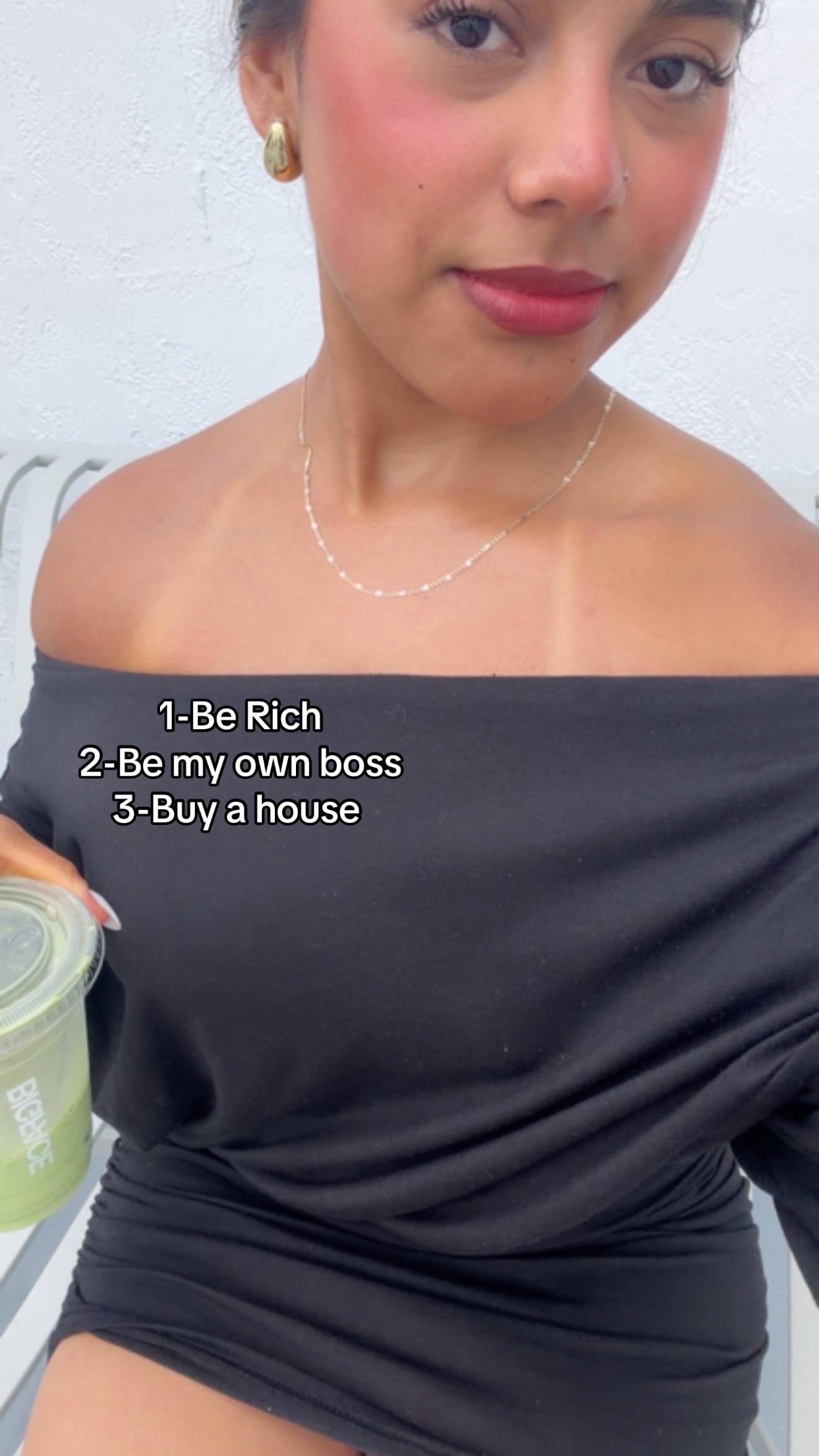 Post 1 by Natali Linares on TikTok (video)