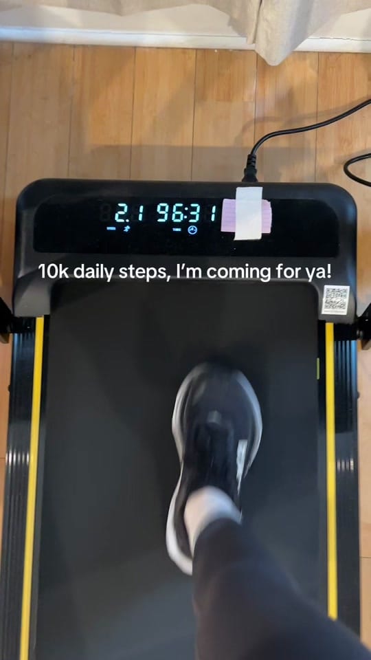 Post 4 by Liana Ratner on TikTok (video)