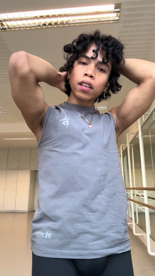 Post 7 by luis molina on TikTok (video)