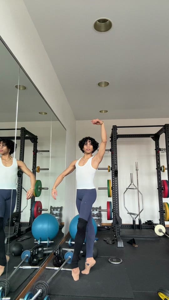 Post 5 by luis molina on TikTok (video)