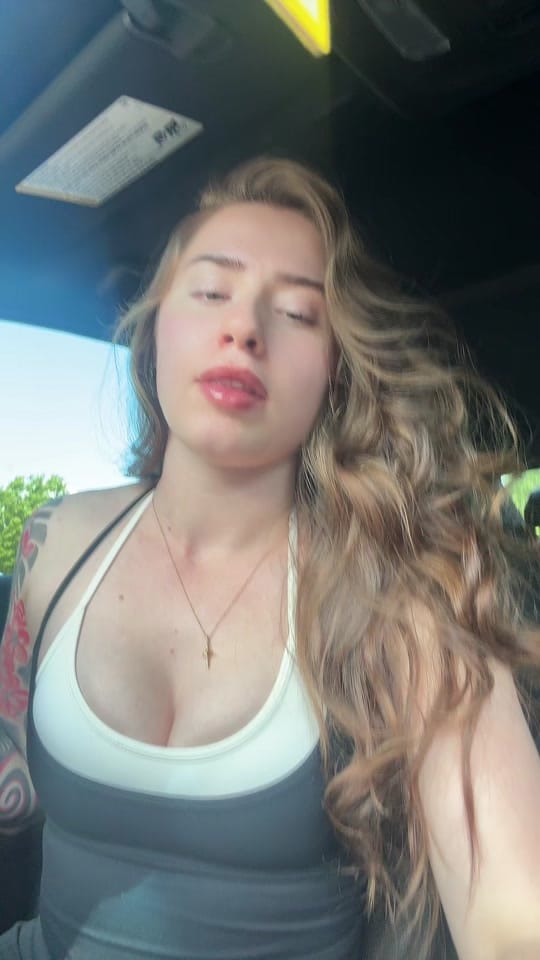 Post 3 by thekenziexmarie on TikTok (video)