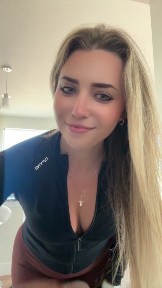Post 1 by juliaos9 on TikTok (video)