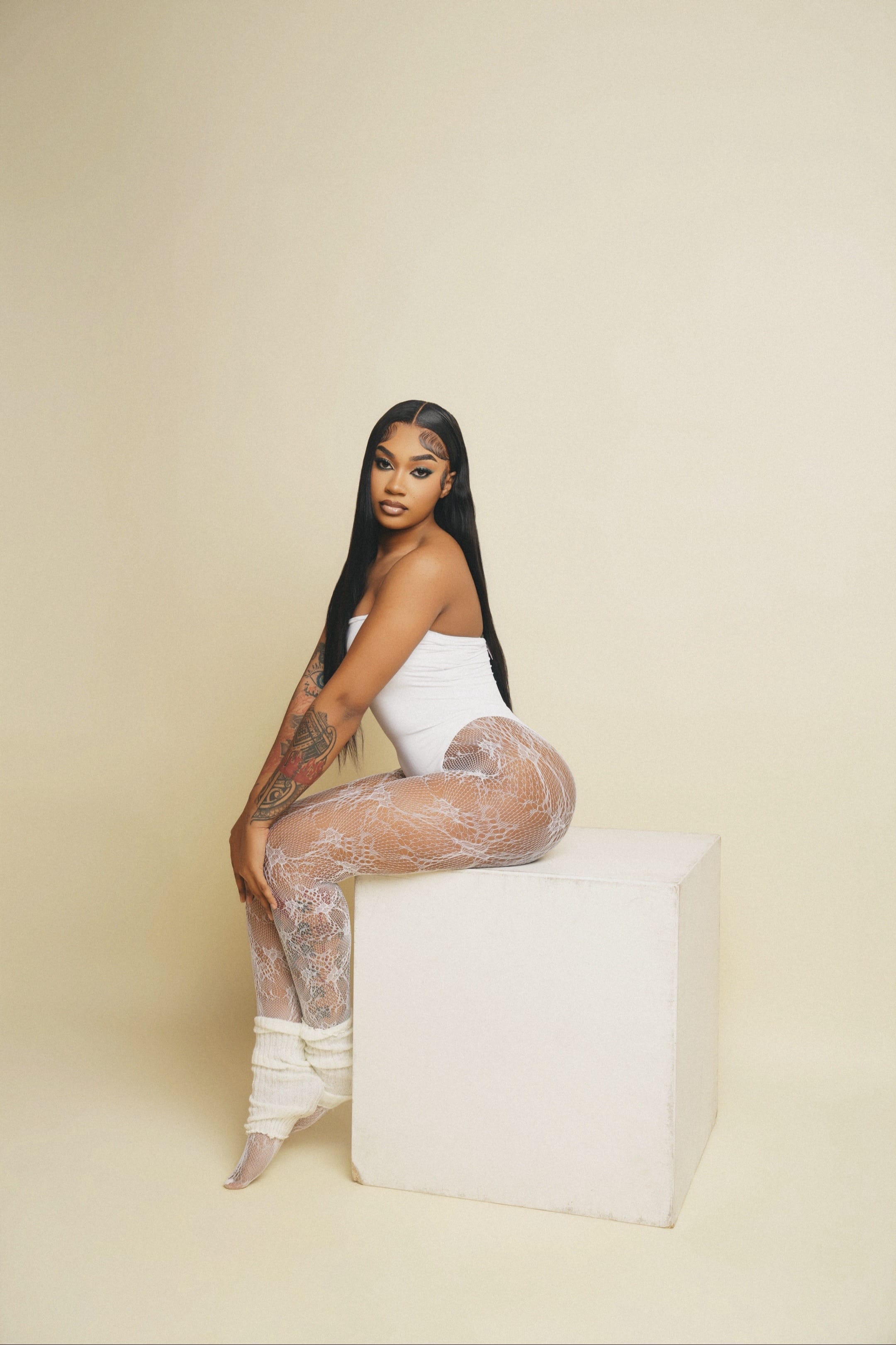Post 6 by Syan🩵| Chicago Photographer on TikTok (video)