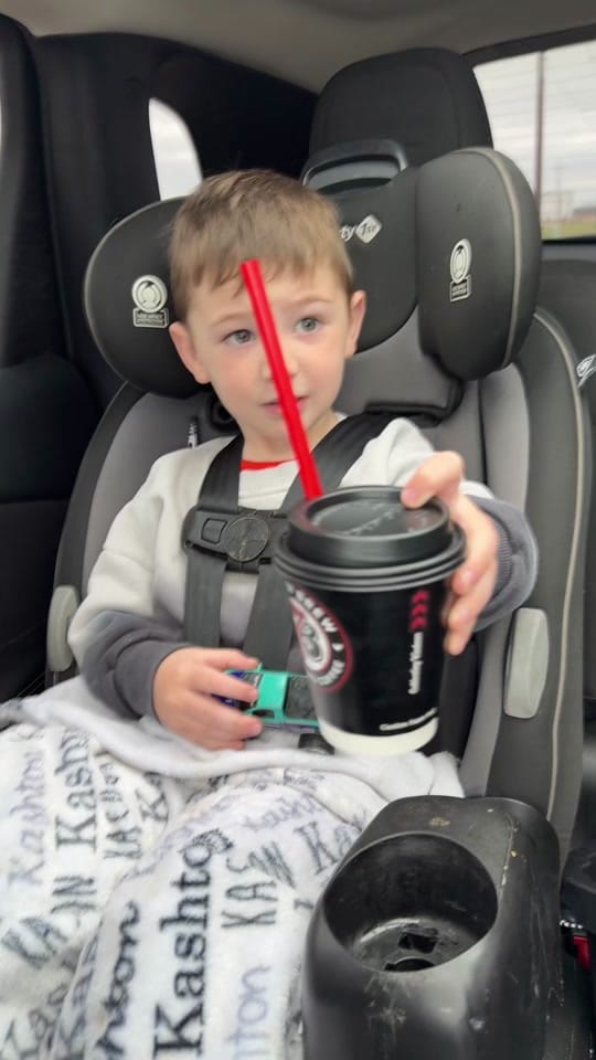Post 7 by Kayla| Mama💙 Photographer 📸 on TikTok (video)