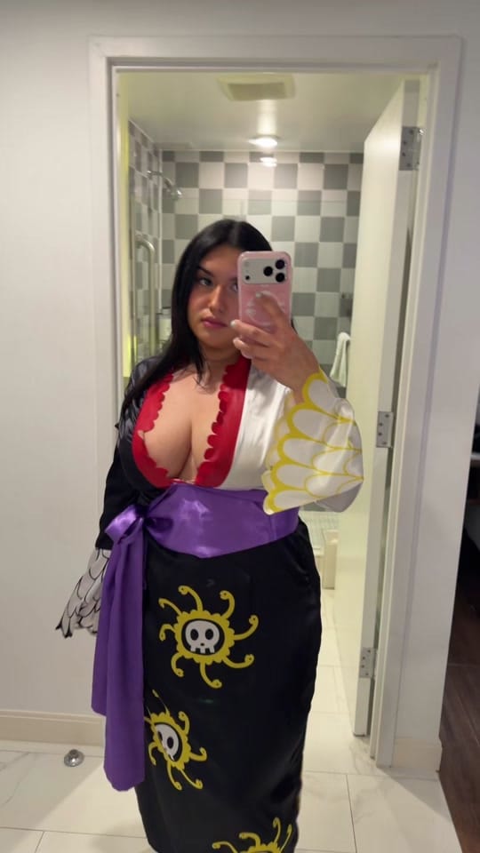 Post 1 by Katarina on TikTok (video)