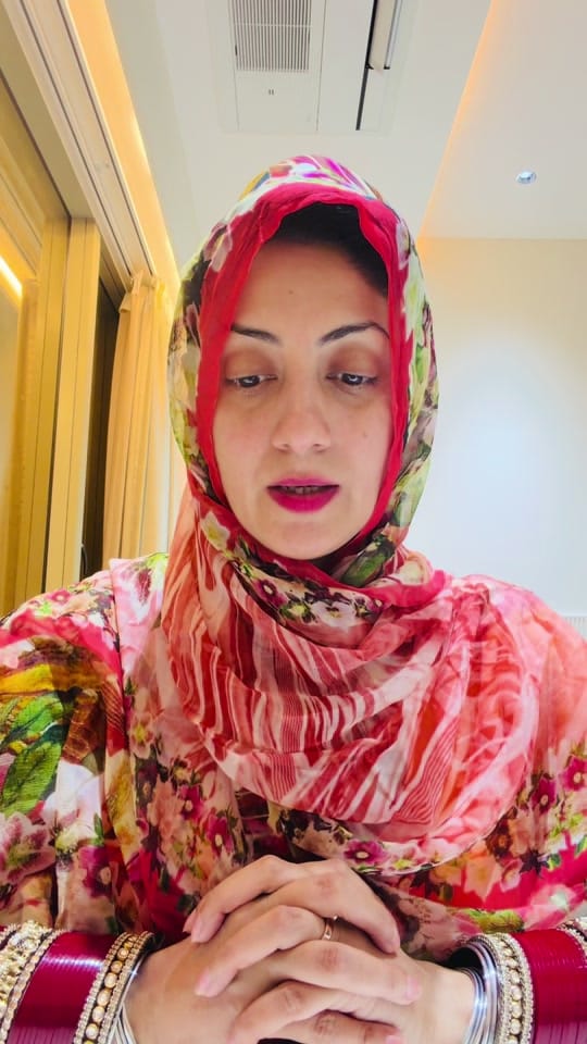 Post 3 by Gurleen Chopra on TikTok (video)