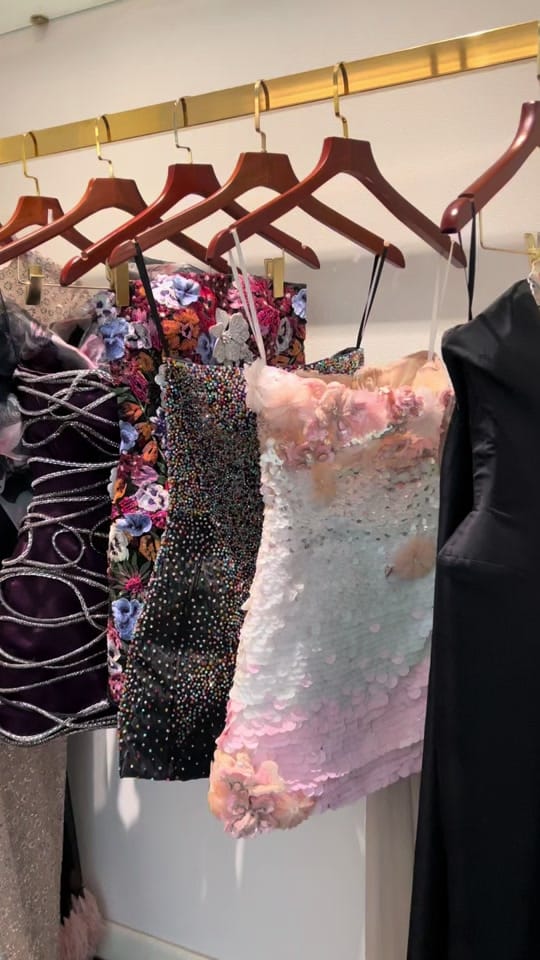 Post 9 by thevivfluence on TikTok (video)