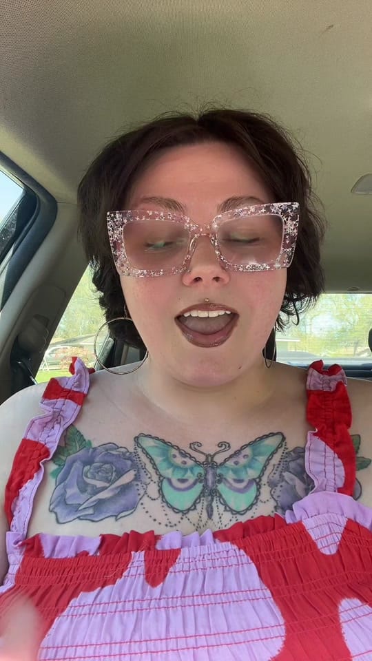 Post 1 by Stevie on TikTok (video)
