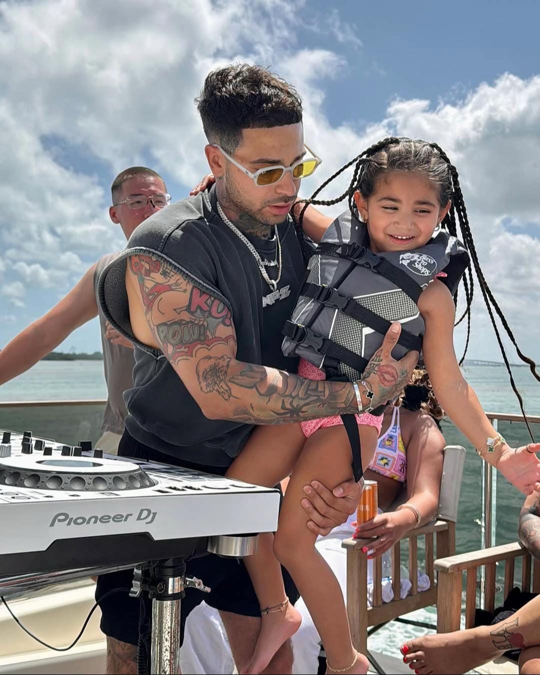 Post 1 by James banks on TikTok (video)