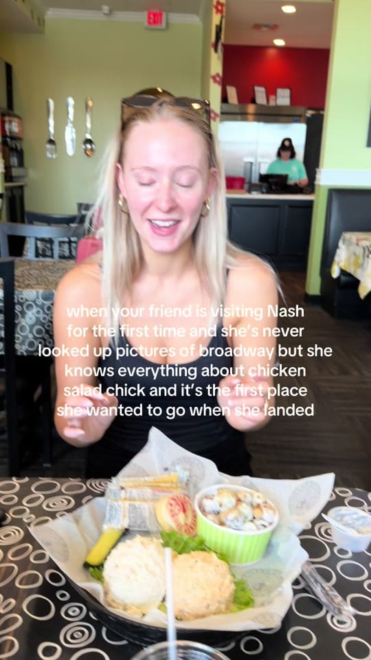 Post 6 by HANNAH LEE on TikTok (video)