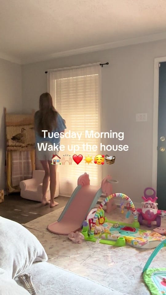 Post 2 by Hagen Ann on TikTok (video)