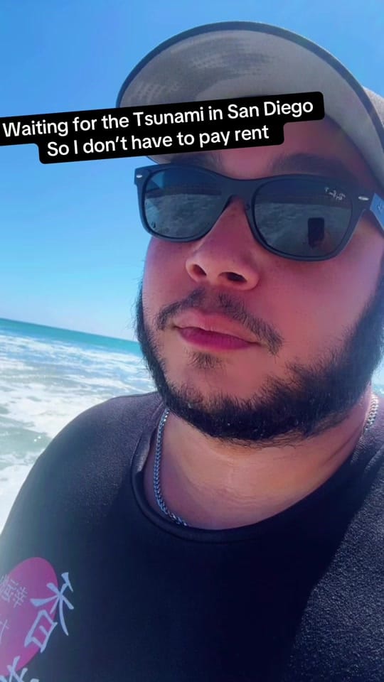Post 10 by Gio Gemini on TikTok (video)