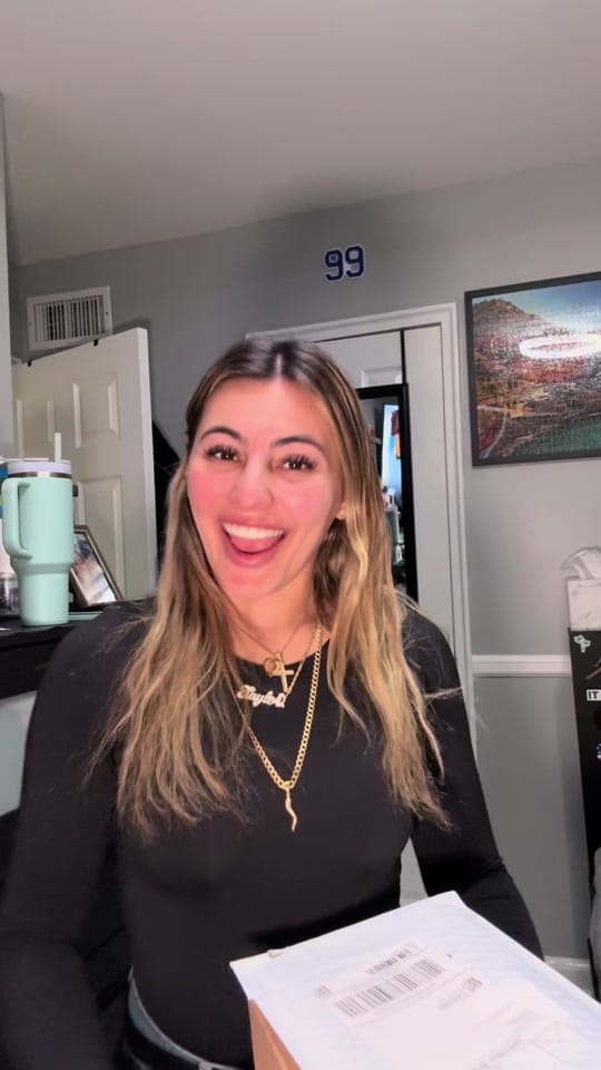 Post 6 by taylor2399 on TikTok (video)