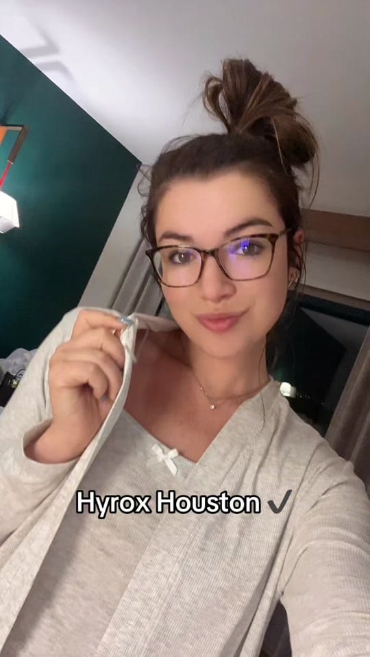 Post 2 by Brenna Iannelli on TikTok (video)
