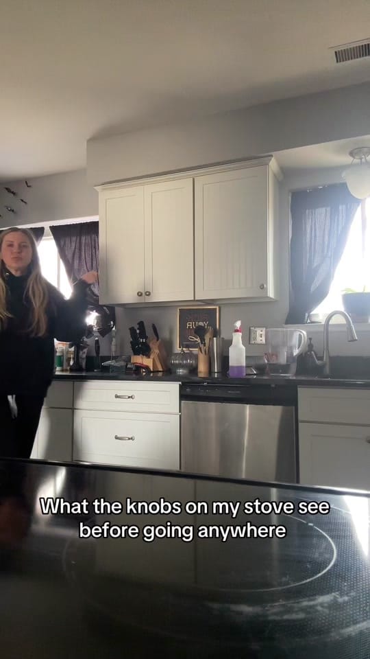 Post 1 by Katie Wallace on TikTok (video)